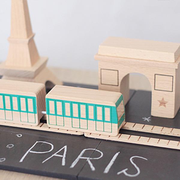 Petite Ville en Bois - Paris par kiko+ & gg* - Jeux éducatifs et loisirs | Jourès