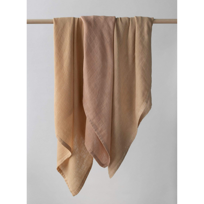 Organic Swaddle Baby Blanket (Natural Dye) - Pack of 3 - Dusty Pink Mix par La Petite Leonne - Sleep time | Jourès