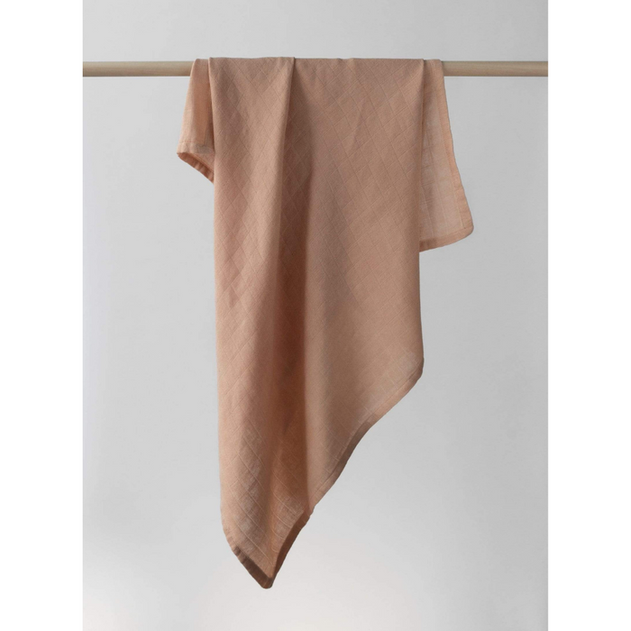 Organic Swaddle Baby Blanket (Natural Dye) - Dusty Pink par La Petite Leonne - Baby | Jourès