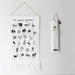 Affiche en coton biologique imprimée - Alphabet des animaux - édition anglaise par Wee Gallery - La collection noir & blanc | Jourès