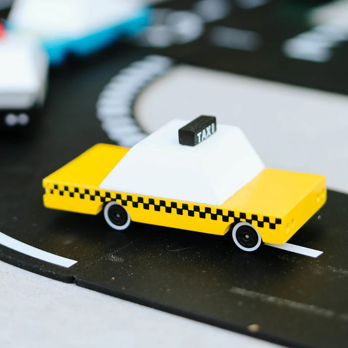 Voiture en bois - Candycar - Mini taxi jaune par Candylab - Jeux éducatifs et loisirs | Jourès