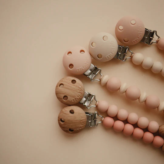 Pacifier Clip | Luna - Blush par Mushie - Baby Shower Gifts | Jourès