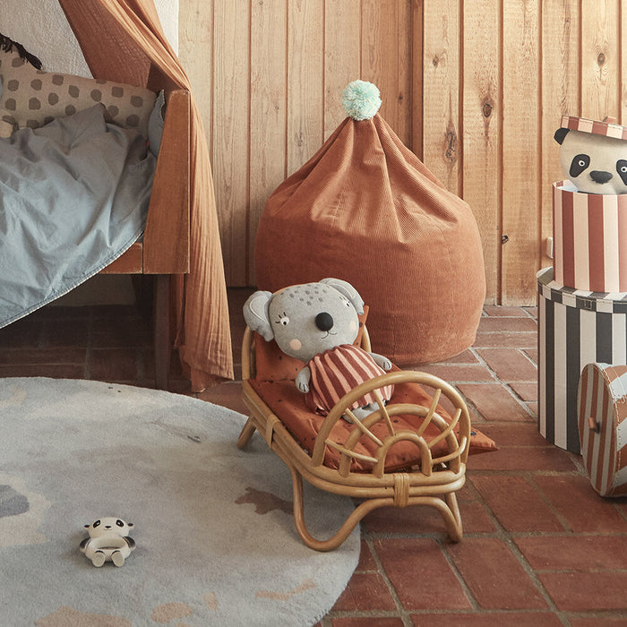 Lit de poupée "Rainbow" en Rotin par OYOY Living Design - Maison de poupée et accessoires | Jourès