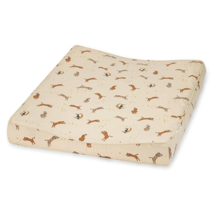 Changing Pad with cushion - Roar par Konges Sløjd - Baby Shower Gifts | Jourès